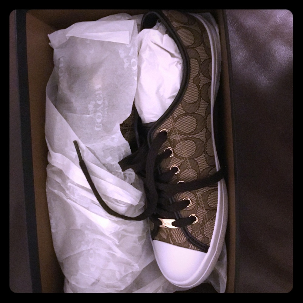 Coach tennis shoes